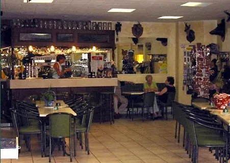 Hotel Christian Cluny Lourdes foto